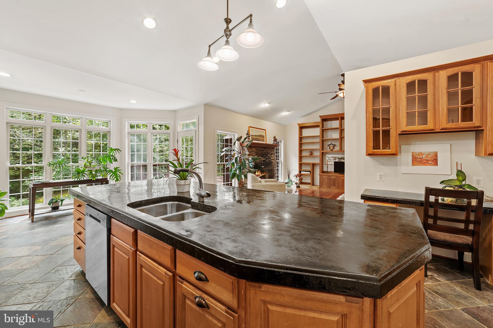 5496 Keyser Road Hume, VA 22639 - Photo 15 of 36 Gallery Image 15