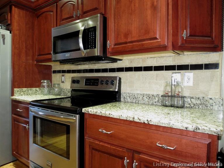 4073 Viewcrest Loop Floyds Knobs, IN 47119 - Photo 14 of 35 Gallery Image 14