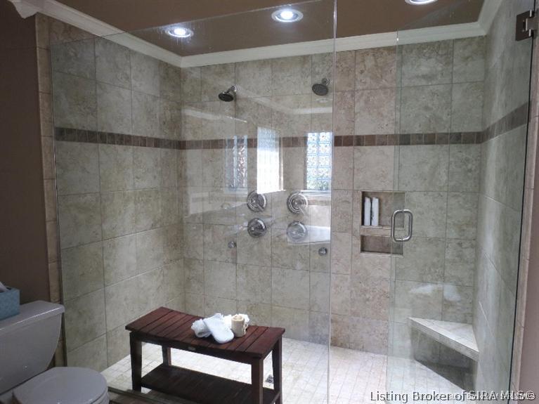 4073 Viewcrest Loop Floyds Knobs, IN 47119 - Photo 19 of 35 Gallery Image 19