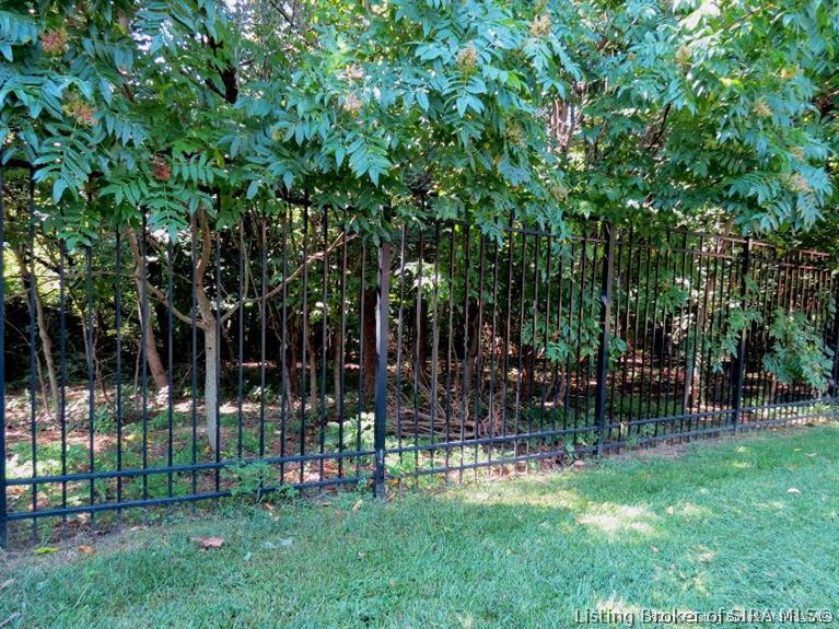 4073 Viewcrest Loop Floyds Knobs, IN 47119 - Photo 5 of 35 Gallery Image 5