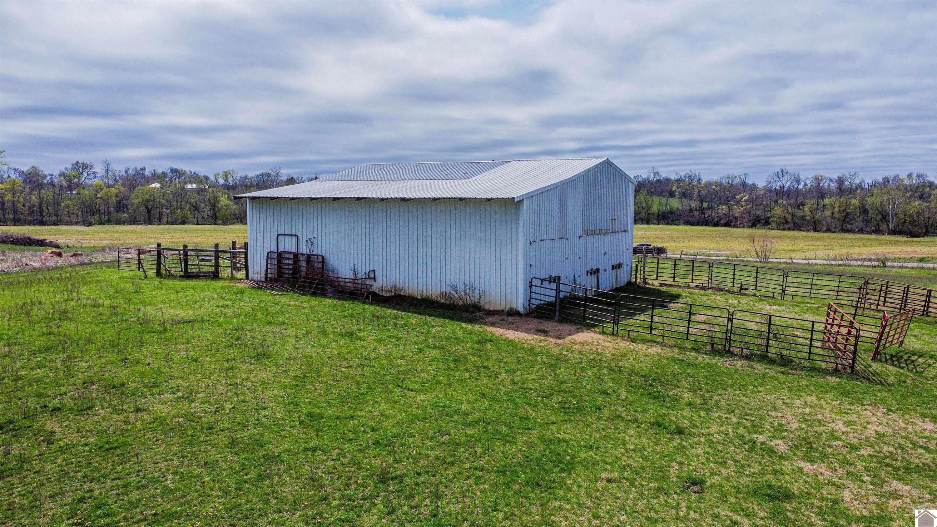 2999 East Adams Mill Road Cadiz, KY 42211 - Photo 8 of 11 Photo 8