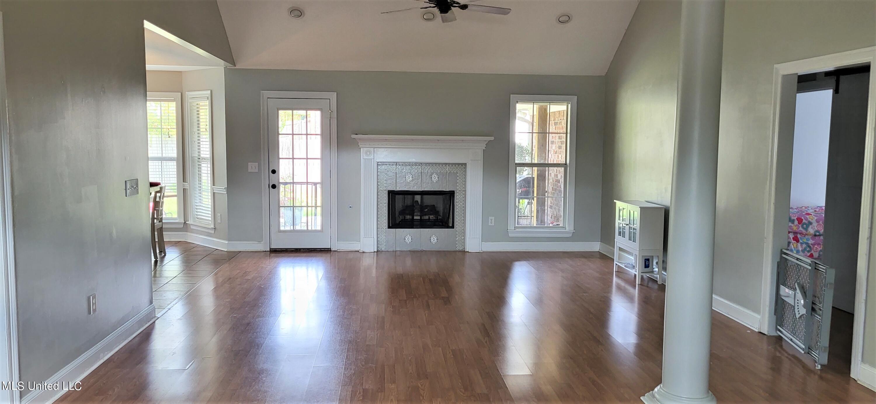 387 Kings Ridge Circle Brandon, MS 39047 - Photo 2 of 20 King Ridge Cir (94)