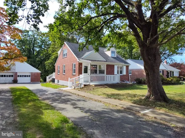 $555,000 | 324 Valley View Road, Springfield, PA 19064