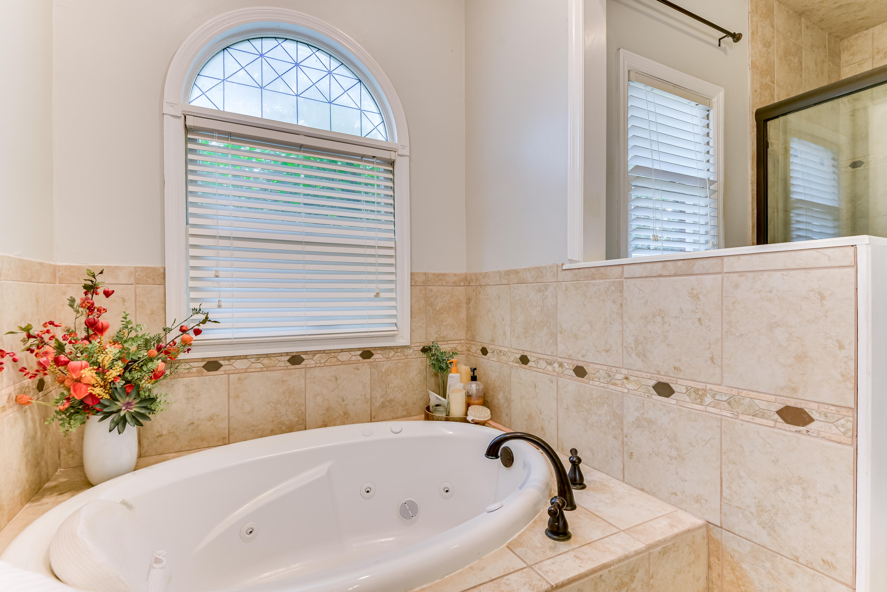 103 Cascade Drive North Augusta, SC 29841 - Photo 38 of 67 Soaker Tub w/ Jets