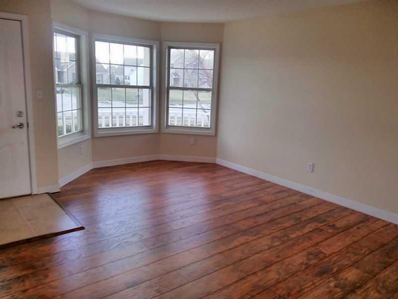 5614 Wakefield Road Greenwood, IN 46142 - Photo 5 of 16 Gallery Image 5