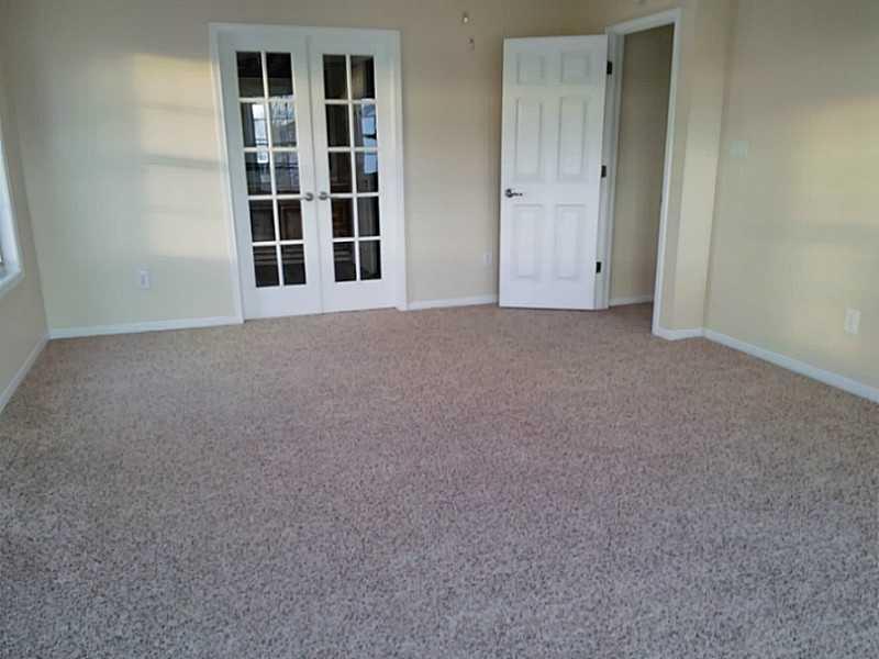 5614 Wakefield Road Greenwood, IN 46142 - Photo 9 of 16 Gallery Image 9