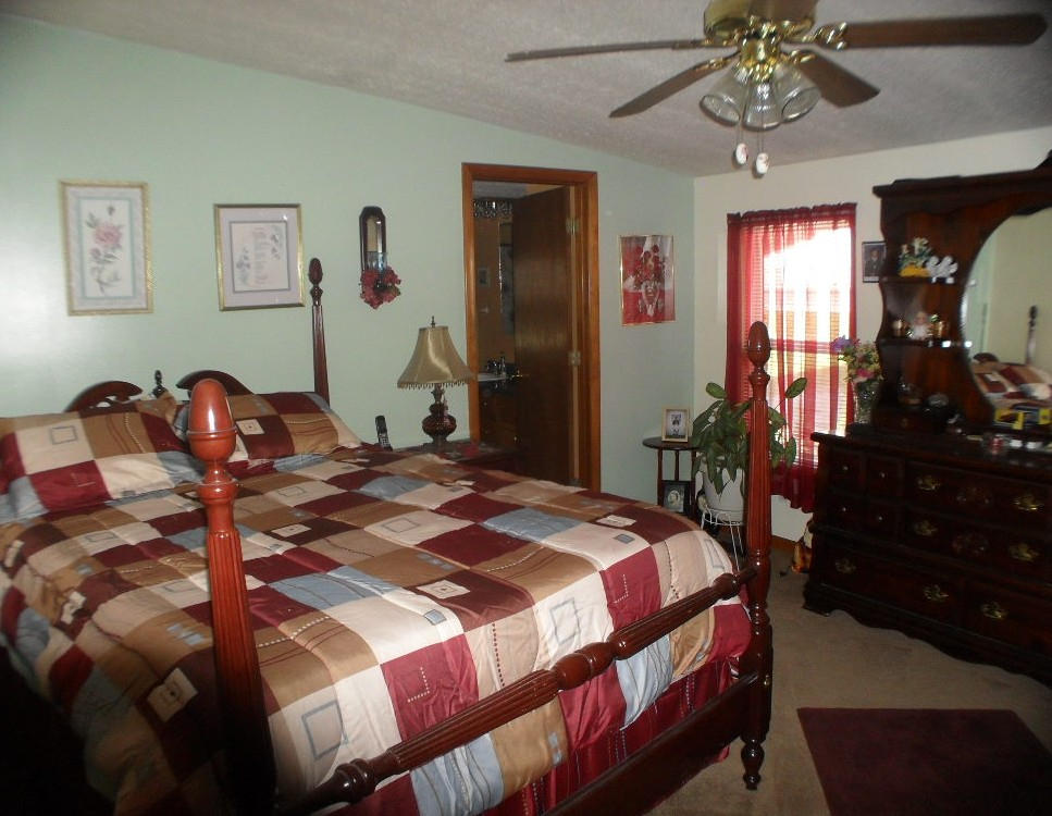 929 Macedonia Road Spring City, TN 37381 - Photo 18 of 28 masterbr1