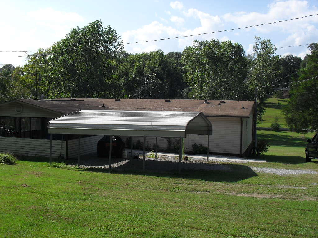 929 Macedonia Road Spring City, TN 37381 - Photo 4 of 28 rearview