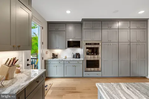 $1,295,000 | 1622 Fellowship Square, Reston, VA 20190