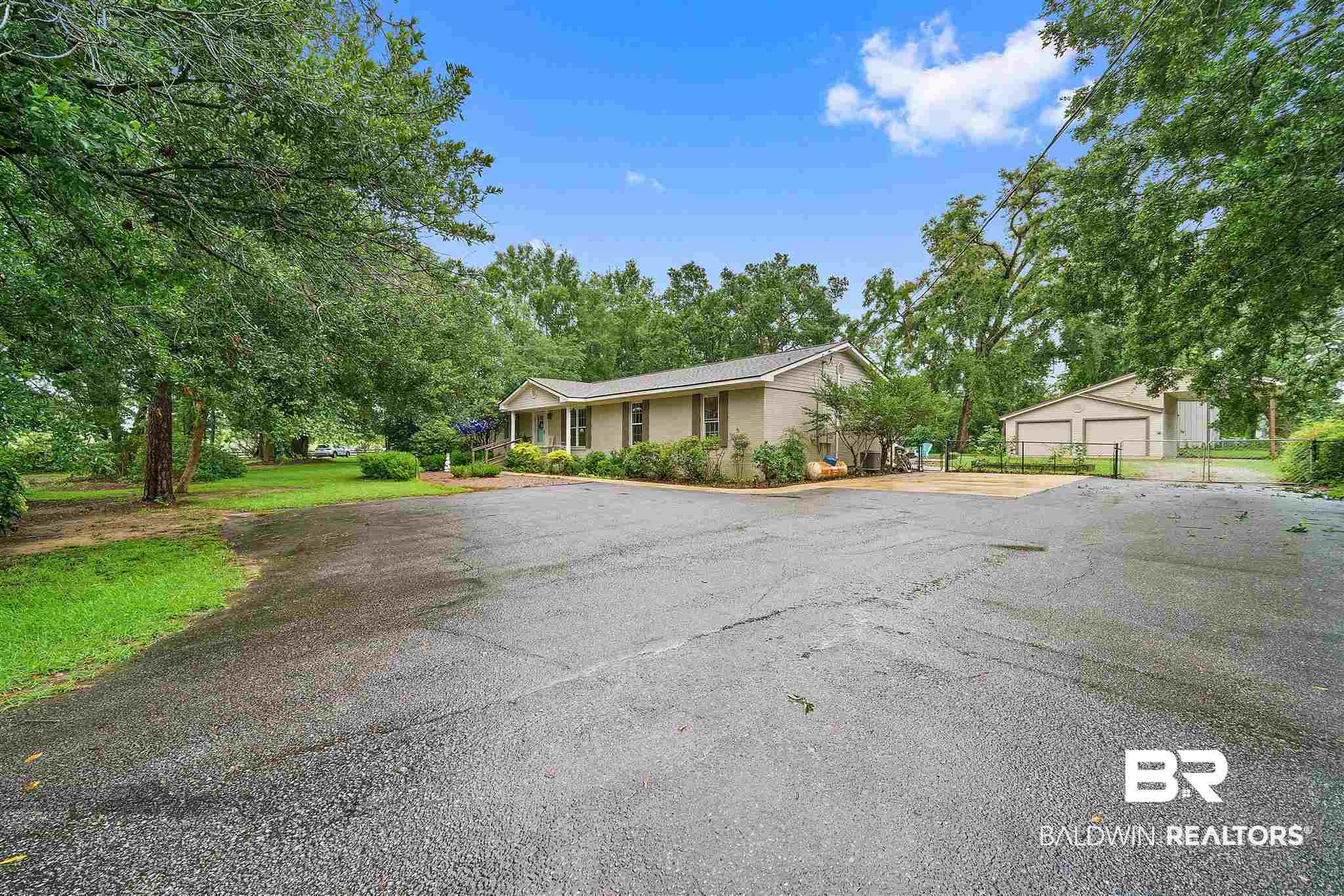 10434 Highway 98 Fairhope, AL 36532 - Photo 8 of 47 Parking for 5 Vehicles
