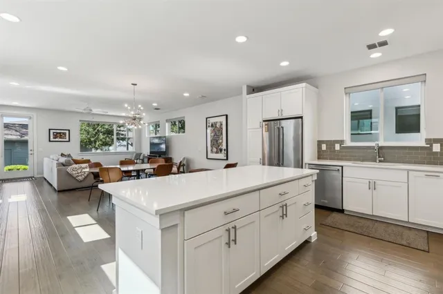 $899,999 | 5424 Anita Street, Dallas, TX 75206