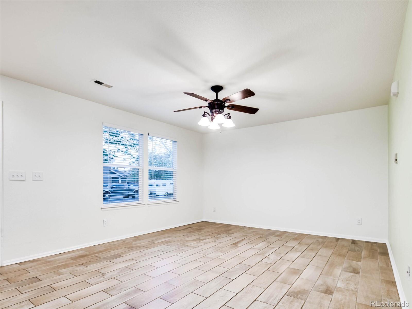 10686 Upper Ridge Road Longmont, CO 80504 - Photo 5 of 29 Gallery Image 5
