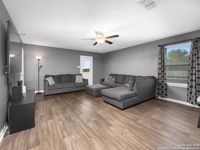 $279,000 | 4103 Hidden Hollow Isle, Von Ormy, TX 78073