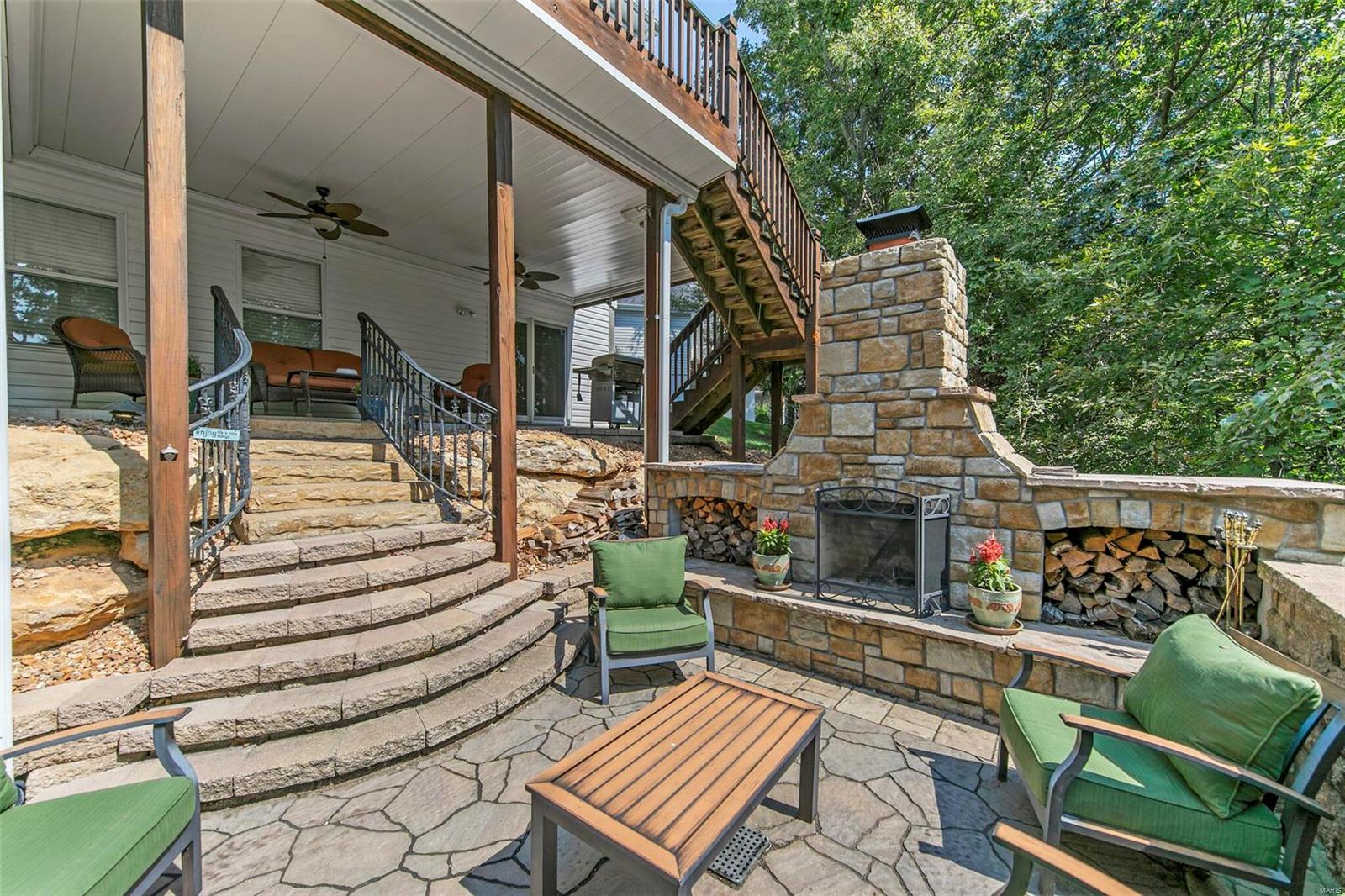 749 Castle Ridge Drive Ballwin, MO 63021 - Photo 5 of 78