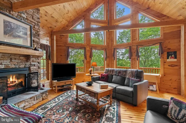 $579,900 | 114 Summit Road, Hazleton, PA 18202