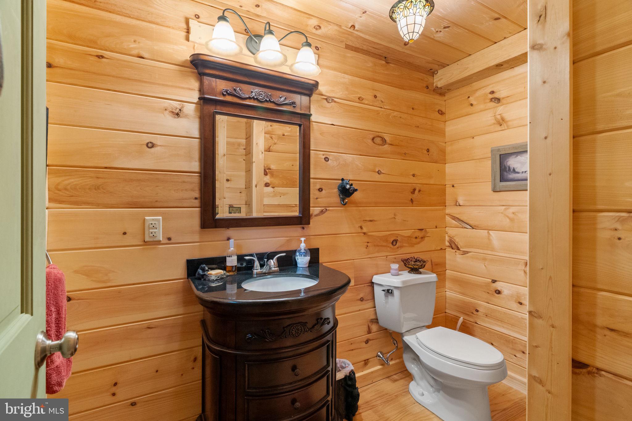 114 Summit Road Hazleton, PA 18202 - Photo 43 of 66 1/2 bathroom