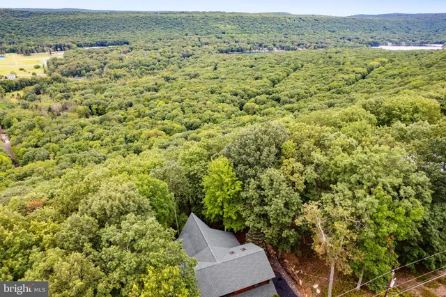 $579,900 | 114 Summit Road, Hazleton, PA 18202