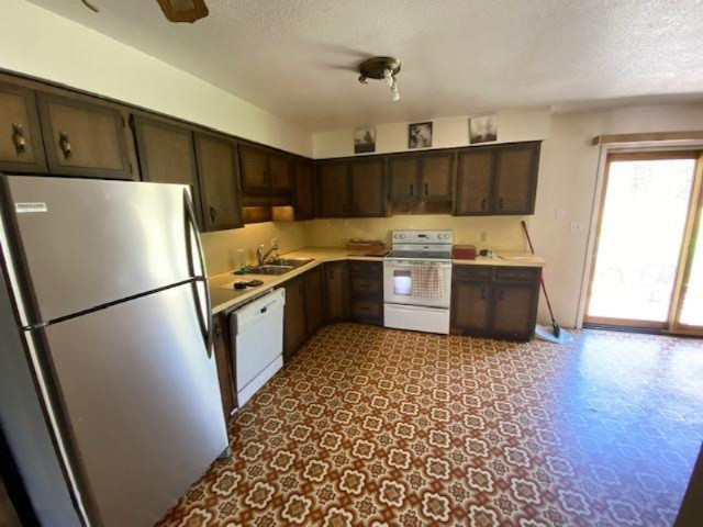 4710 White Road Muskegon, MI 49442 - Photo 8 of 21 IMG_7465