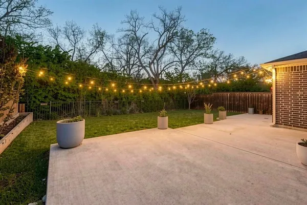 $2,000 | 2070 Alamandine Avenue, Cross Roads, TX 76227