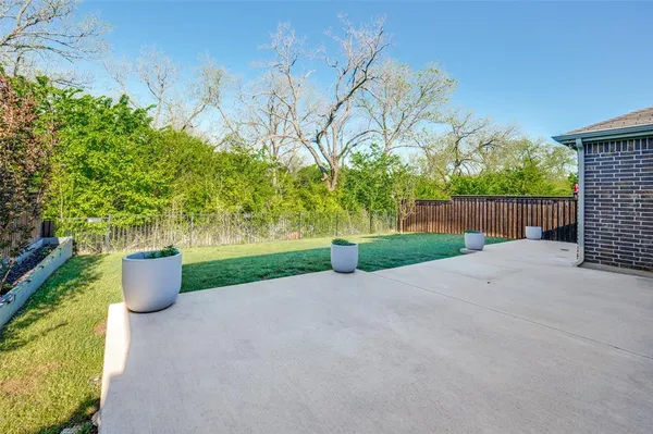 $2,000 | 2070 Alamandine Avenue, Cross Roads, TX 76227