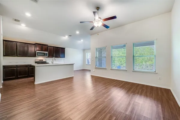 $2,000 | 2070 Alamandine Avenue, Cross Roads, TX 76227