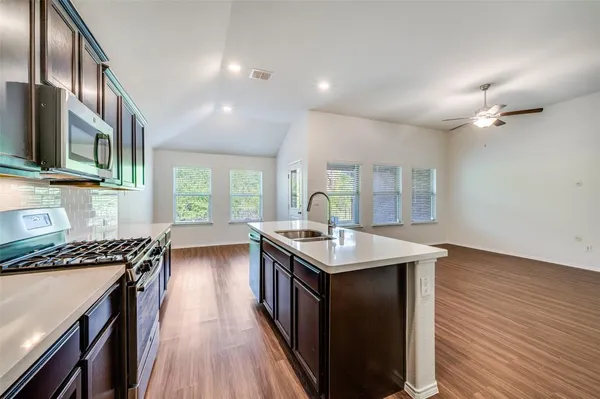 $2,000 | 2070 Alamandine Avenue, Cross Roads, TX 76227