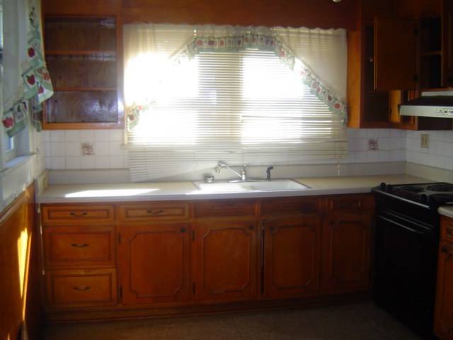 8 Pleasant Ridge Avenue Greenville, SC 29605 - Photo 3 of 11 Gallery Image 3