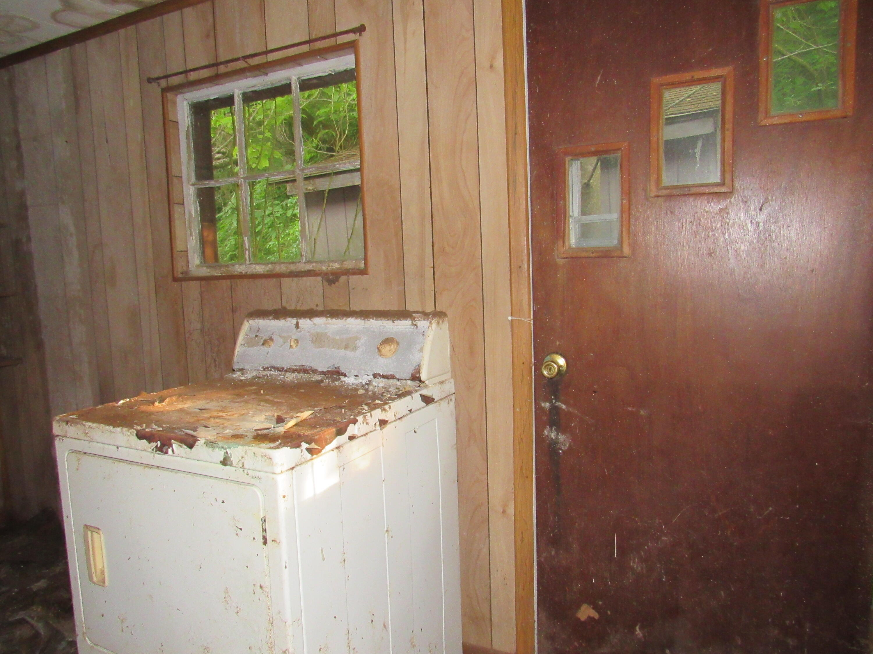 1652 Derby Road Appalachia, VA 24216 - Photo 10 of 24 IMG_4527