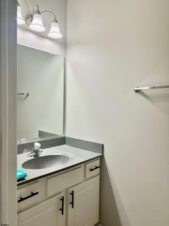 $2,700 | 27 Oyster Bay, Unit G, Absecon, NJ 08201