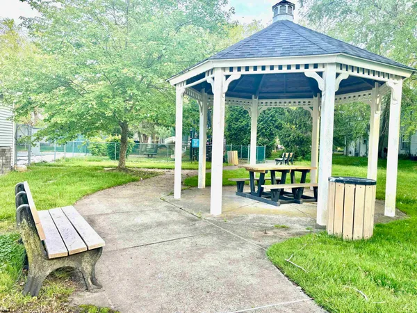 $2,700 | 27 Oyster Bay, Unit G, Absecon, NJ 08201