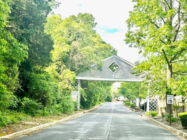 $2,700 | 27 Oyster Bay, Unit G, Absecon, NJ 08201