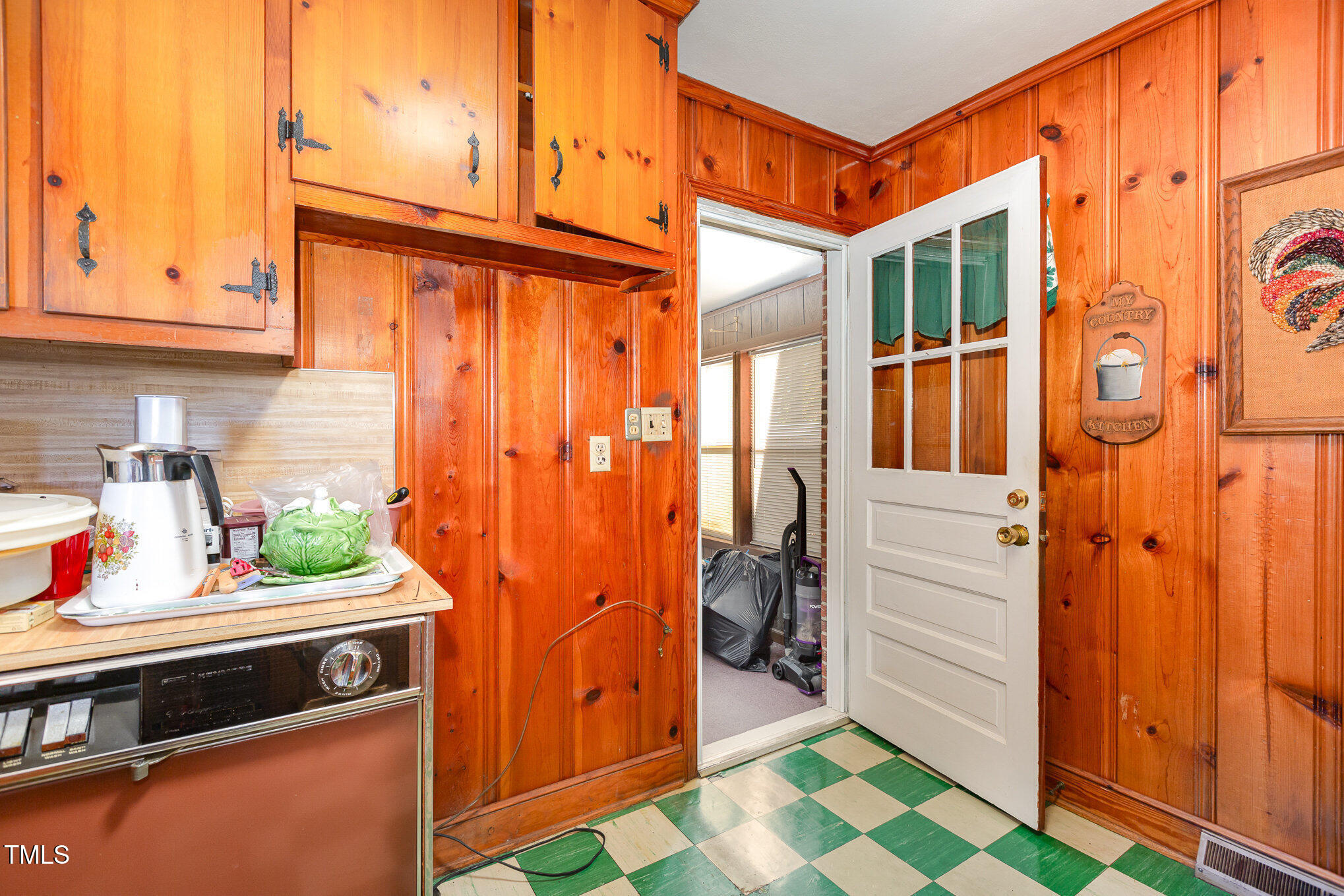 914 Horton Road Durham, NC 27704 - Photo 19 of 25 015_file_355