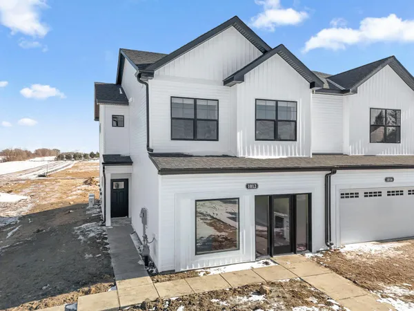 $390,000 | 1012 130th Court East, Rosemount, MN 55068
