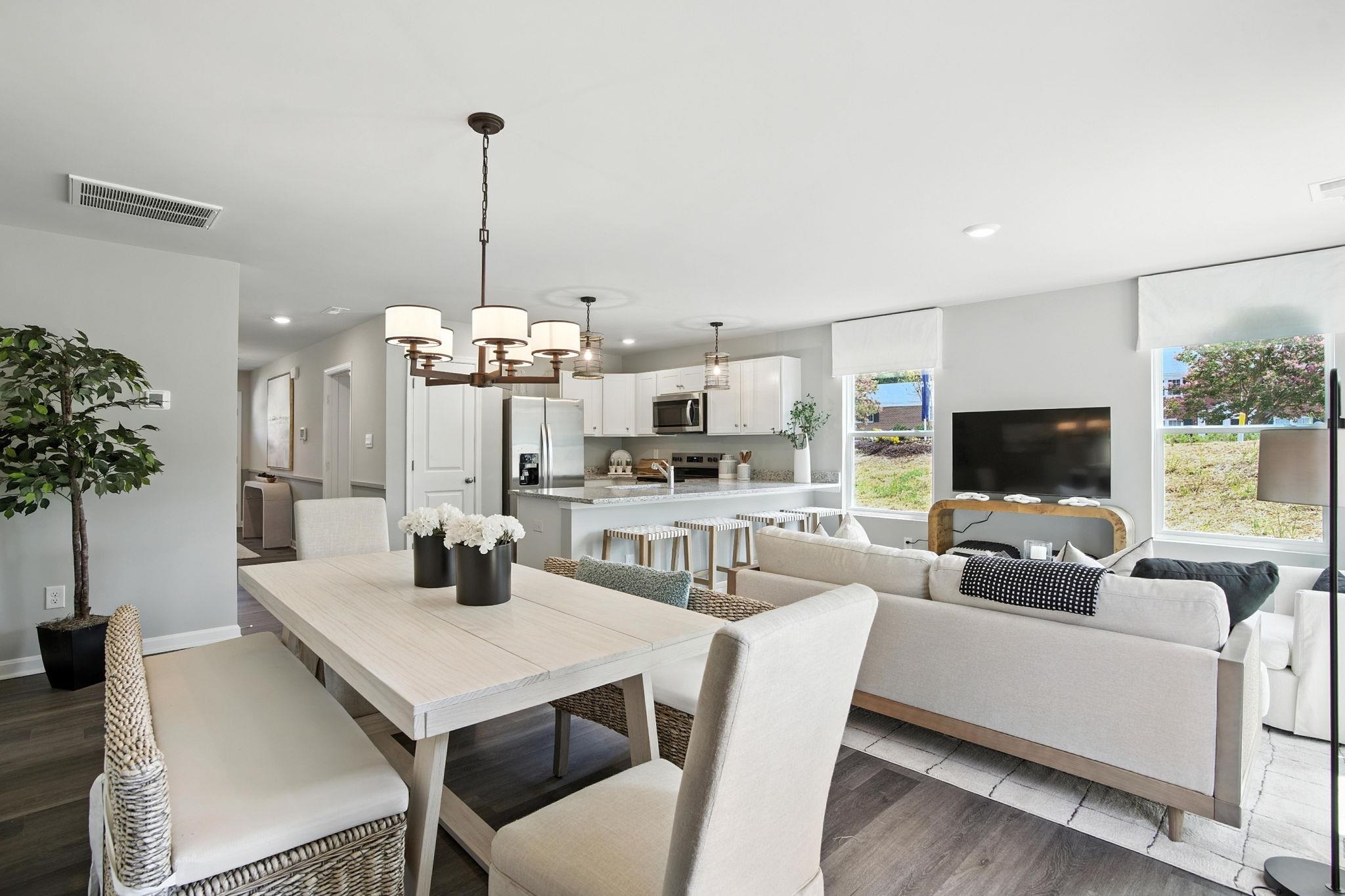 129 Berrets Lane Waynesboro, VA 22980 - Photo 3 of 26