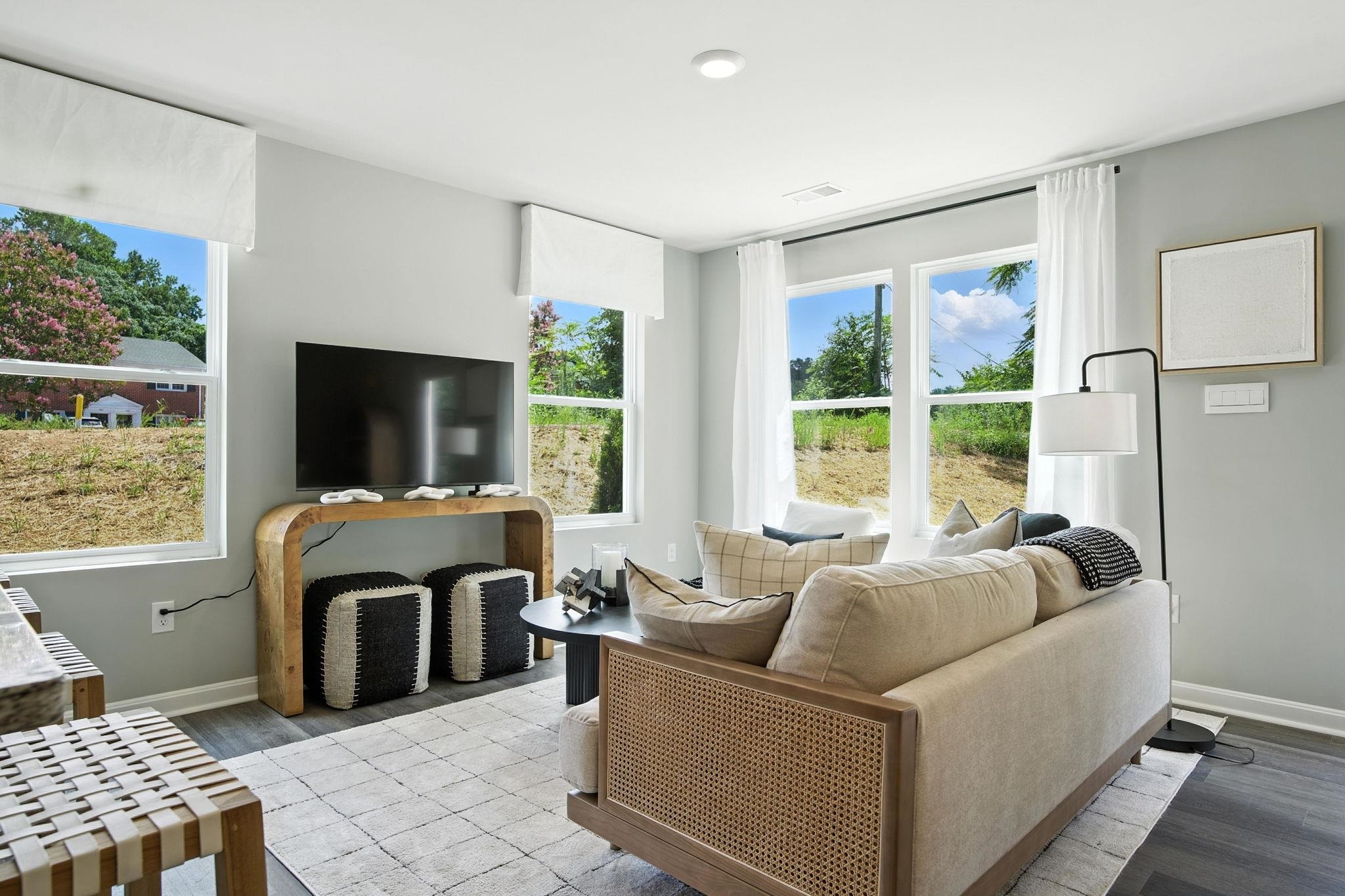 129 Berrets Lane Waynesboro, VA 22980 - Photo 6 of 26