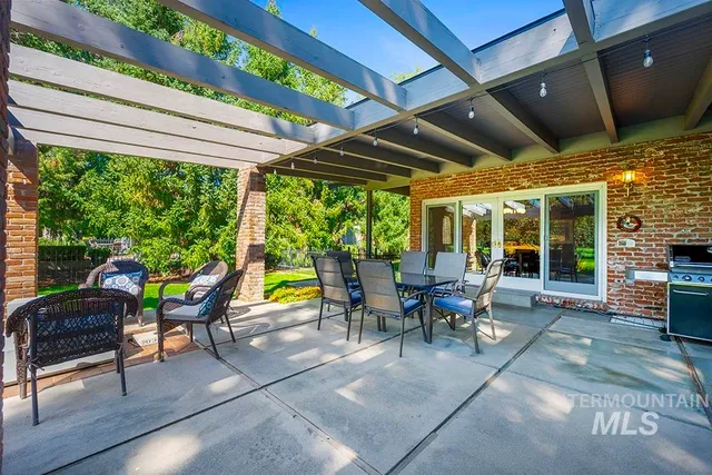 $1,298,000 | 4431 West Hillcrest Drive, Boise, ID 83705