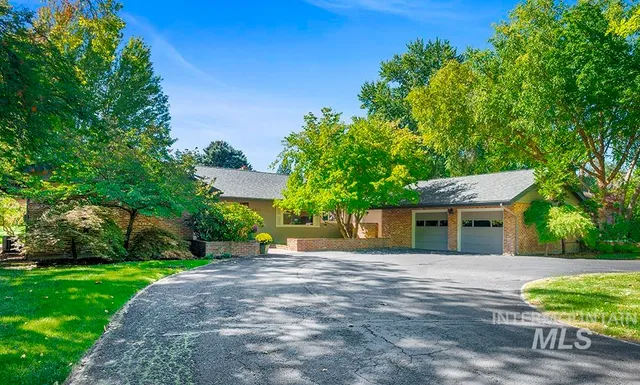 $1,298,000 | 4431 West Hillcrest Drive, Boise, ID 83705