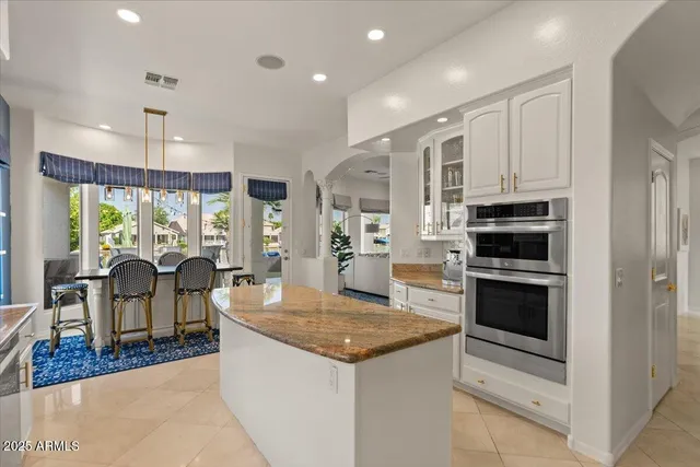 a view of entryway and hall