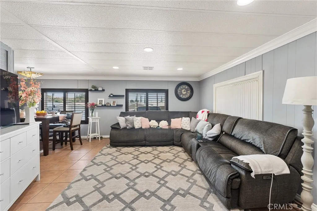 1025 South Riverside Avenue, Unit 121 Rialto, CA 92376 - Photo 5 of 25 Gallery Image 5