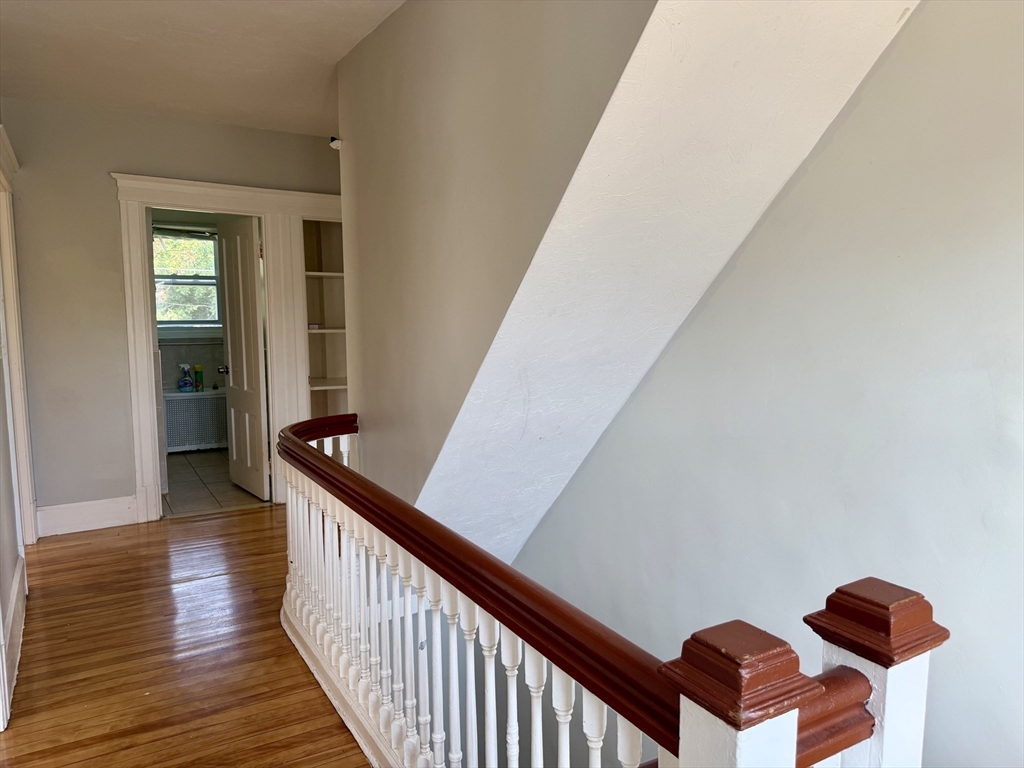 31 Stoneland Road Worcester, MA 01603 - Photo 11 of 33