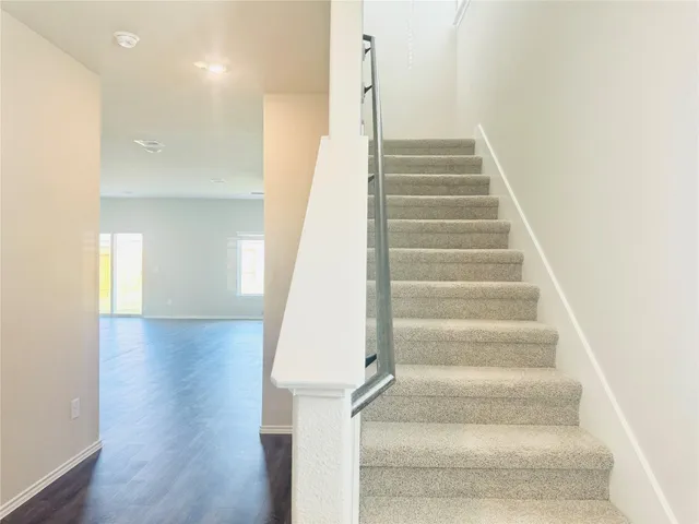 $2,300 | 21214 Mem Vista Drive, Houston, TX 77073