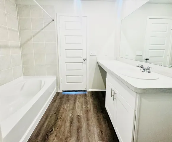 $2,300 | 21214 Mem Vista Drive, Houston, TX 77073