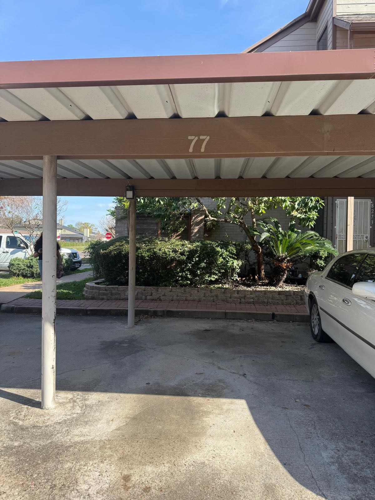 8287 Sands Point Drive, Unit 128 Houston, TX 77036 - Photo 4 of 30 a view of a patio