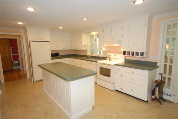 67 Argilla Road Andover, MA 01810 - Photo 7 of 28