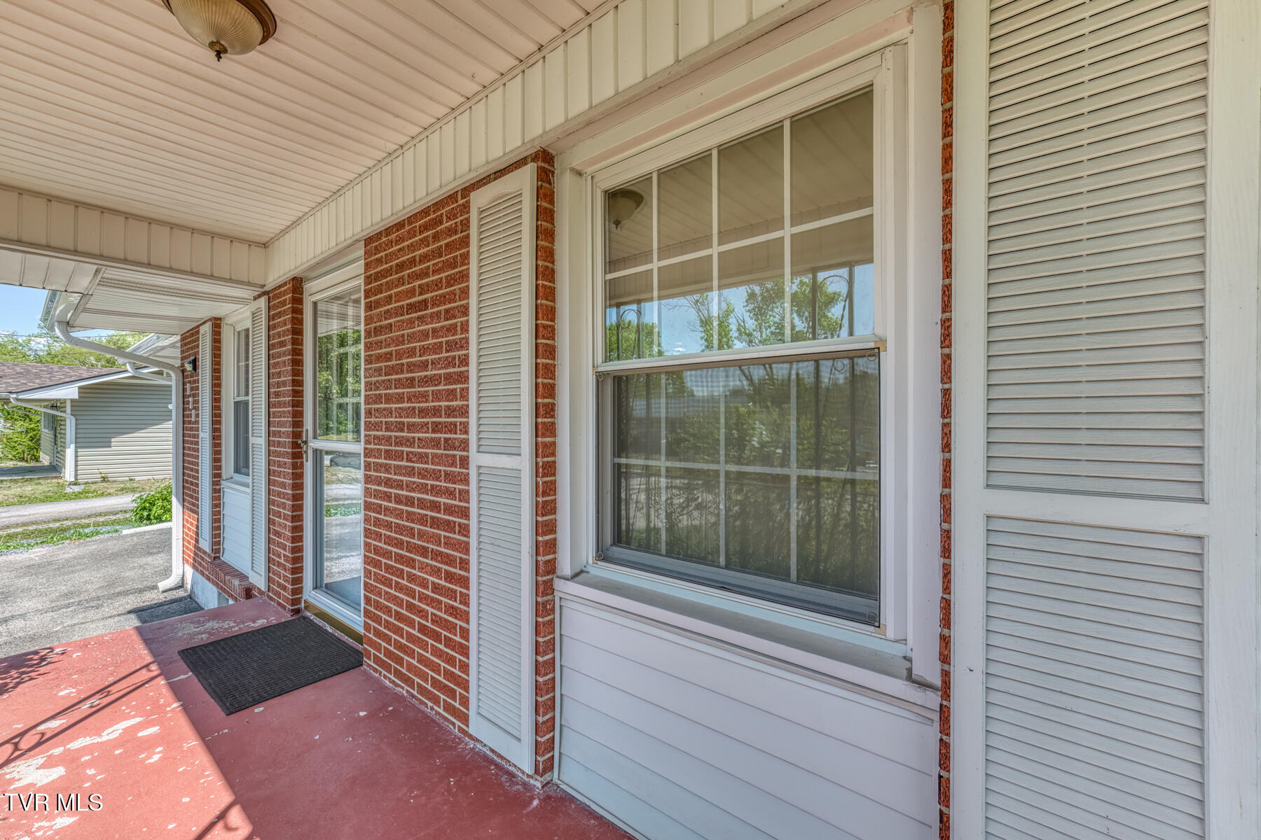 171 Reedy Street Bristol, VA 24201 - Photo 5 of 28 171 Reedy St-3