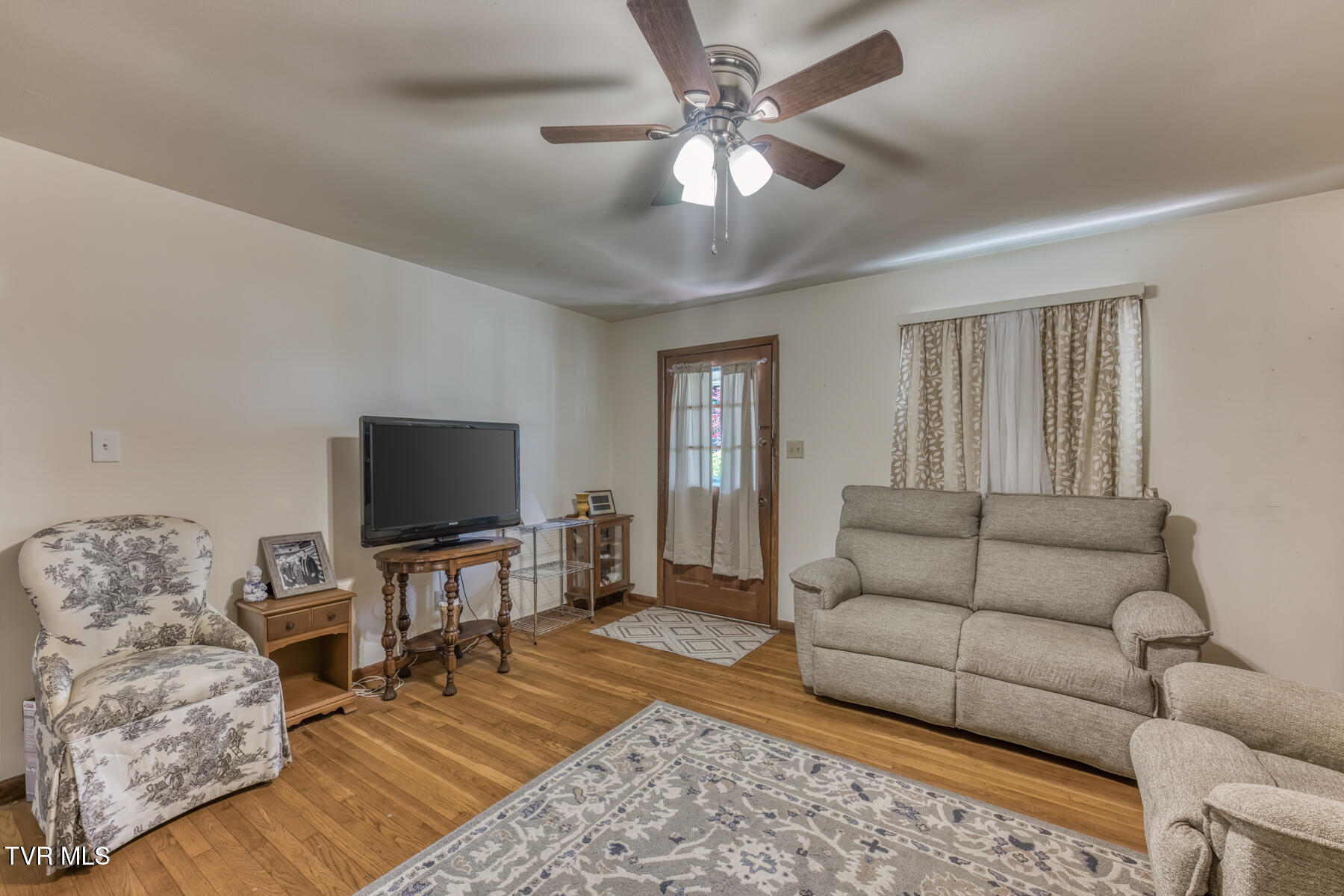 171 Reedy Street Bristol, VA 24201 - Photo 8 of 28 171 Reedy St-6