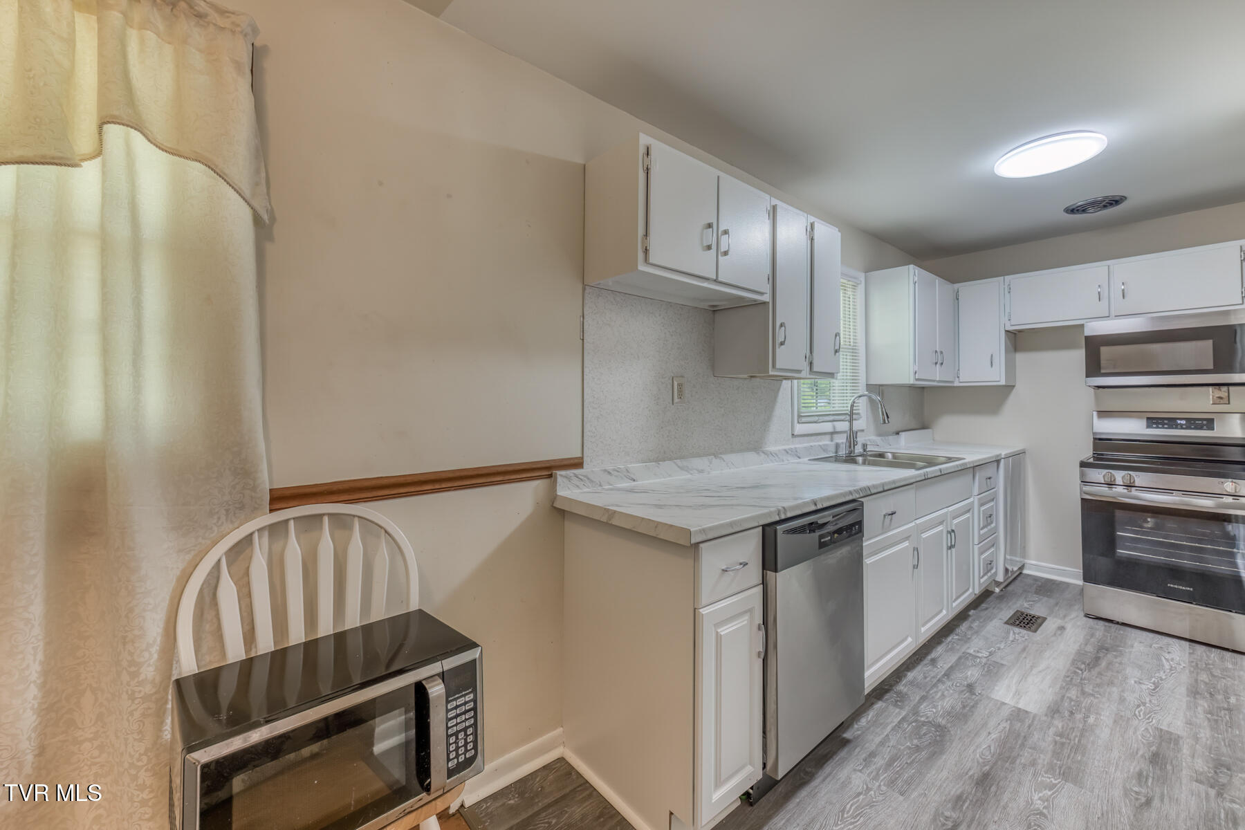 171 Reedy Street Bristol, VA 24201 - Photo 9 of 28 171 Reedy St-7