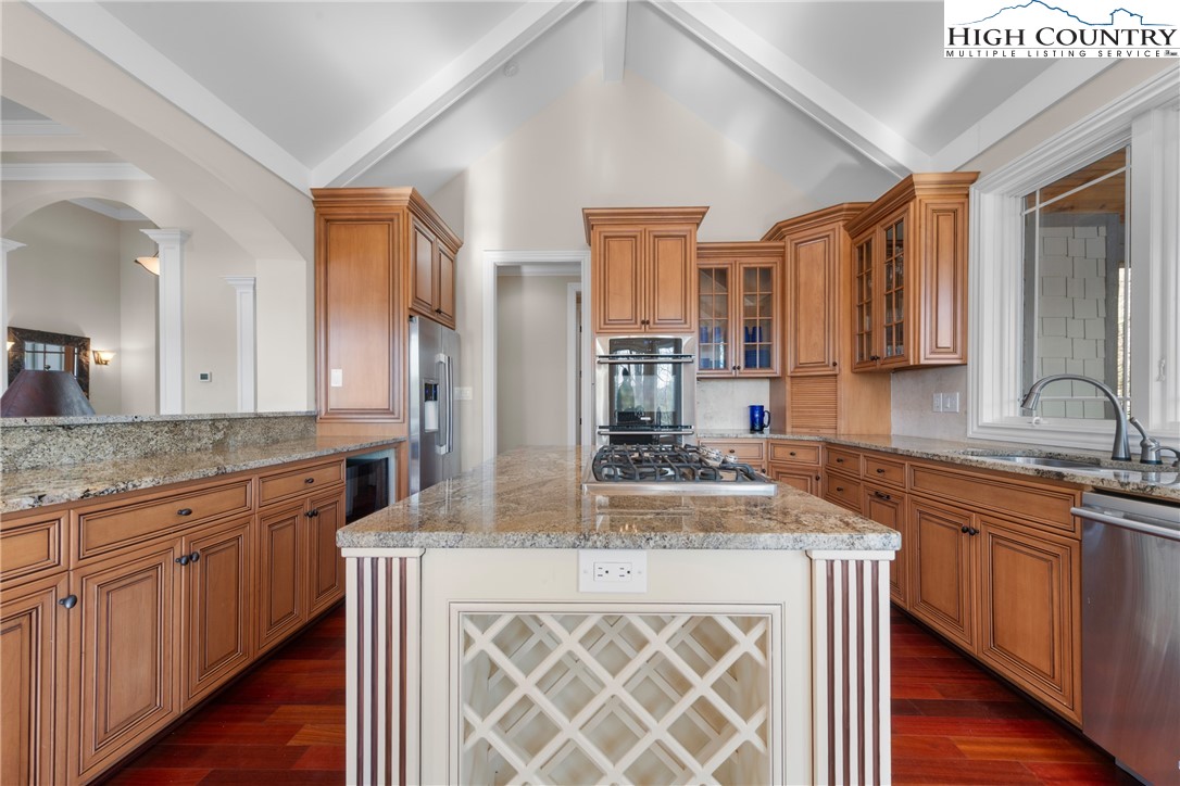 46 North Ridge Lane Newland, NC 28657 - Photo 13 of 43