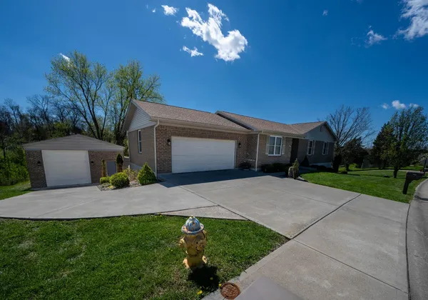 $399,000 | 744 Randy Avenue, Lawrenceburg, IN 47025
