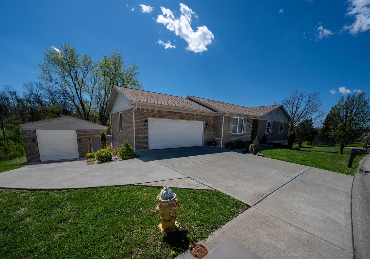 744 Randy Avenue Lawrenceburg, IN 47025 - Photo 7 of 56